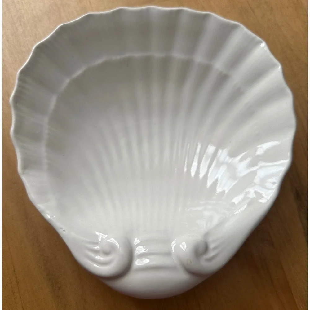 White Ceramic Scallop Shell Decorative Bowl Coastal Nautical Catchall Dish 6.5in
